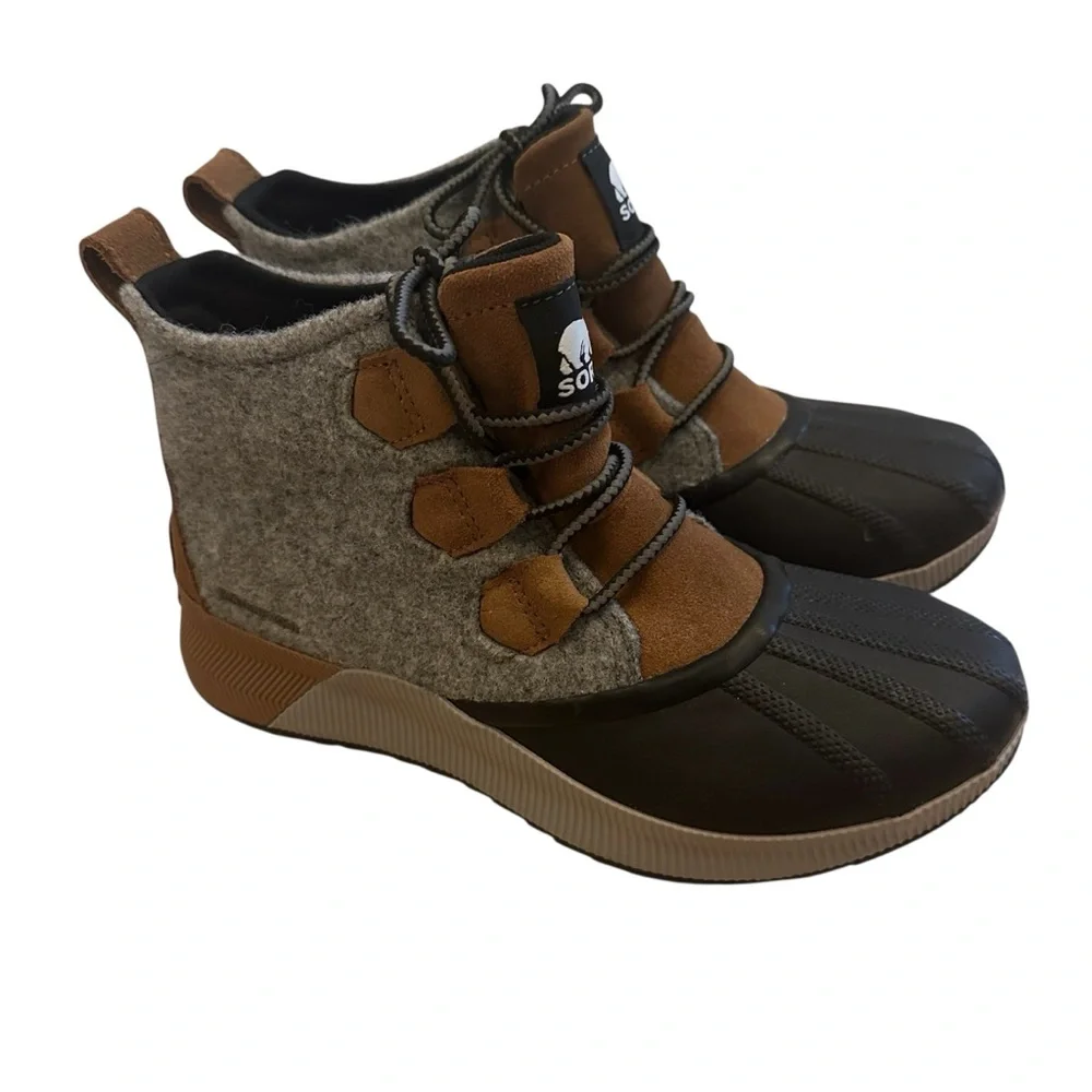 SOREL Women's Out 'N About III Classic Waterproof Boots Size 8.5 - Picture 2 of 7